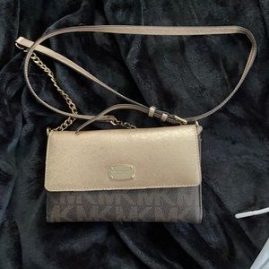 Michael Kors Cross Body Wallet